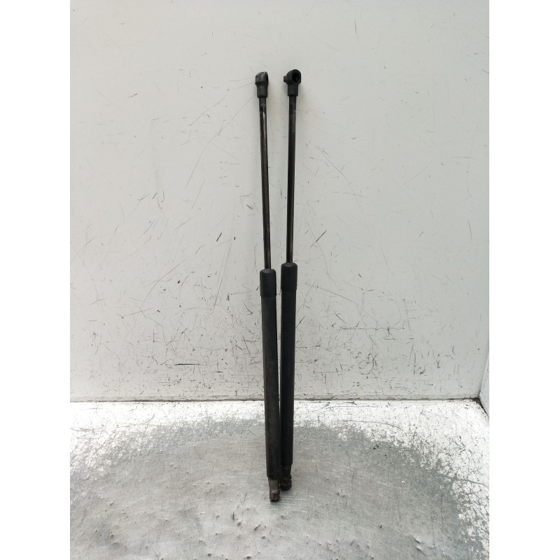 Recambio de amortiguadores maletero / porton para audi a3 (8p1) 2.0 tdi 16v referencia OEM IAM 8P3827552  2004