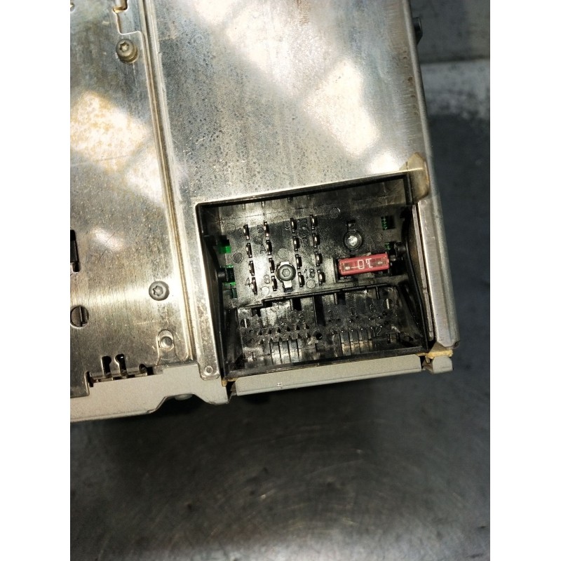 Recambio de sistema audio / radio cd para audi a4 b7 (8ec) 2.0 tdi 16v referencia OEM IAM 8E0035186AL 7647031380 2005