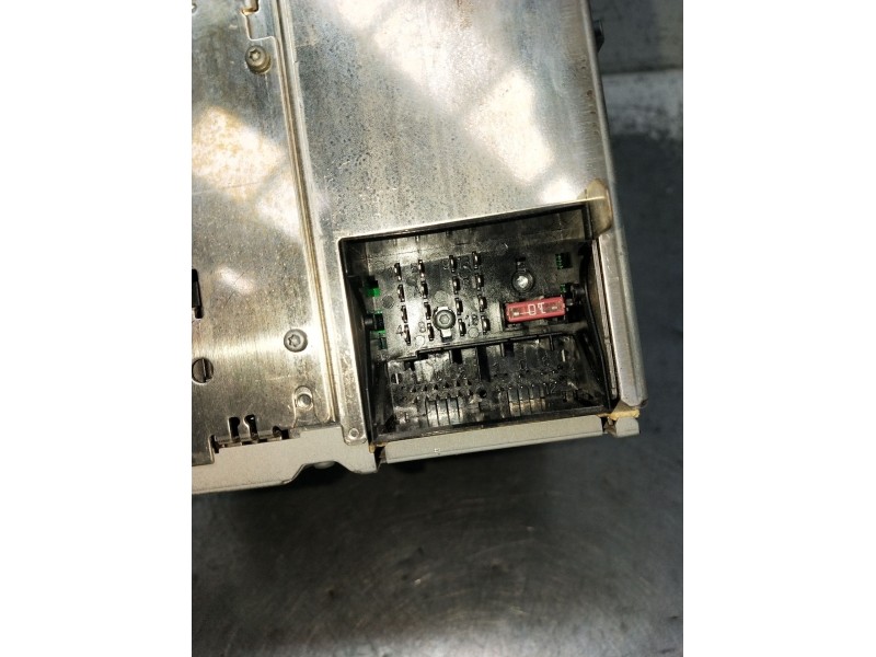 Recambio de sistema audio / radio cd para audi a4 b7 (8ec) 2.0 tdi 16v referencia OEM IAM 8E0035186AL 7647031380 2005
