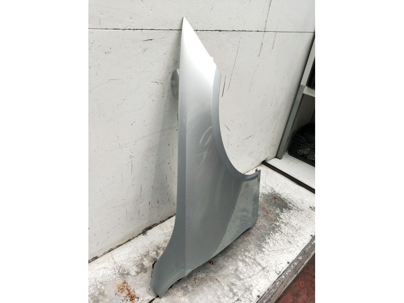 Recambio de aleta delantera derecha para mercedes-benz clase c (w206) c 200 d (206.003) referencia OEM IAM   2021
