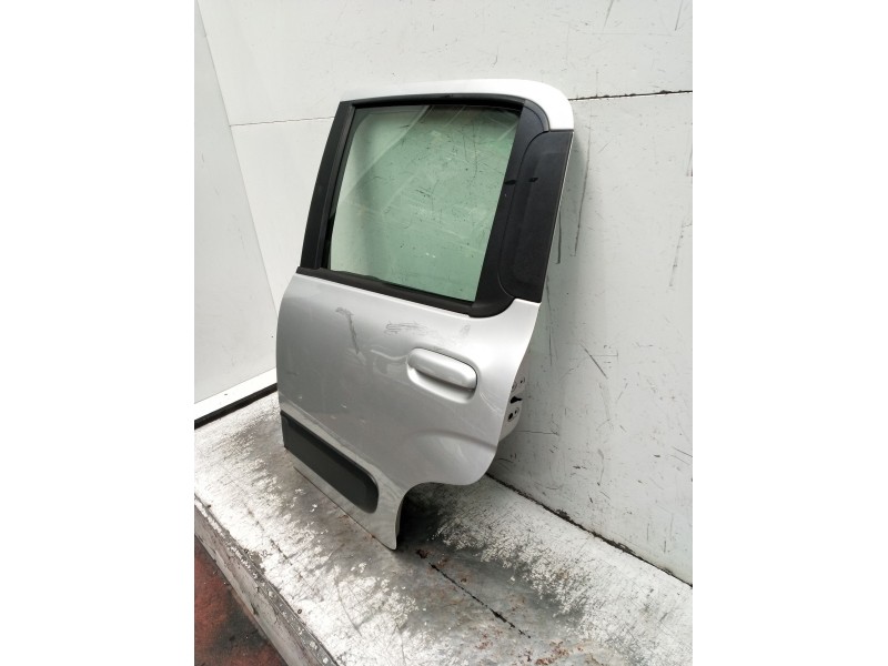 Recambio de puerta trasera izquierda para fiat panda (312_, 319_) 1.2 (312pxa1a) referencia OEM IAM  5P 2012