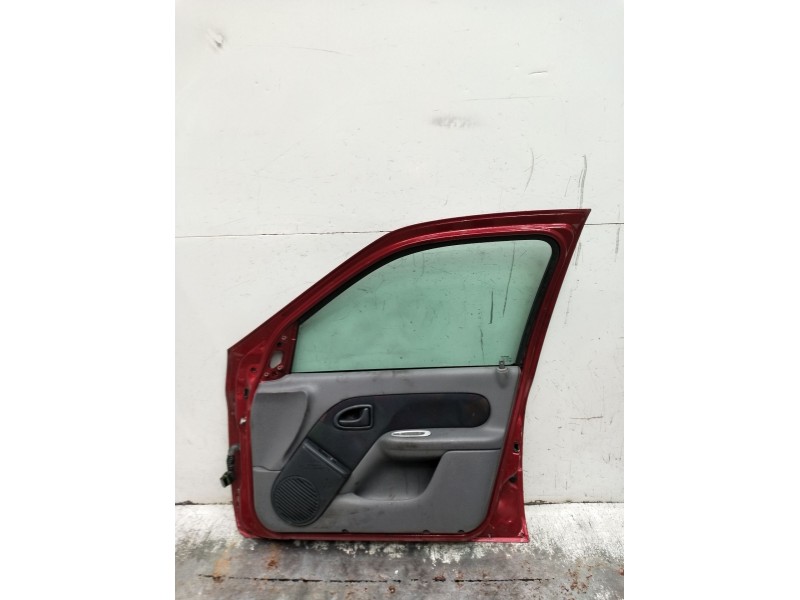 Recambio de puerta delantera derecha para renault clio ii (bb_, cb_) 1.9 d (b/cb0e, bb0j) referencia OEM IAM  5P 