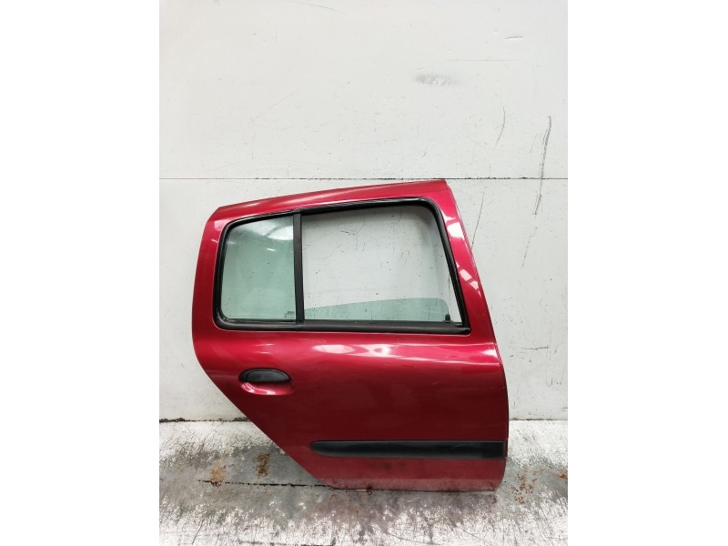Recambio de puerta trasera derecha para renault clio ii (bb_, cb_) 1.9 d (b/cb0e, bb0j) referencia OEM IAM  5P 