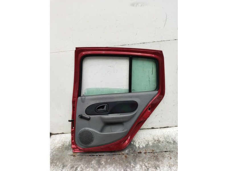Recambio de puerta trasera derecha para renault clio ii (bb_, cb_) 1.9 d (b/cb0e, bb0j) referencia OEM IAM  5P 