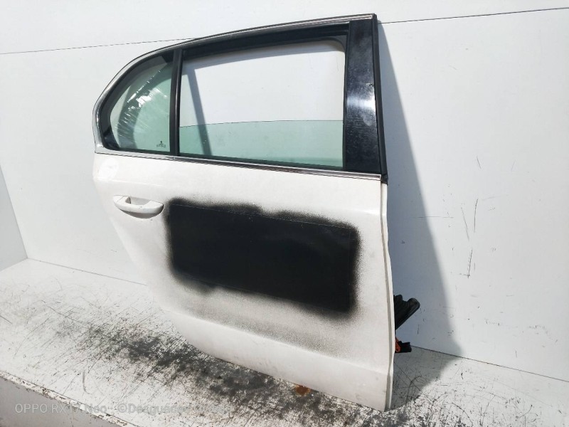 Recambio de puerta trasera derecha para skoda suberb (3t4) exclusive referencia OEM IAM 3T5833056  4P