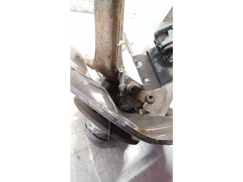 Recambio de mangueta delantera izquierda para mercedes-benz clase c (w202) c 280 (202.028) referencia OEM IAM 2021401  13