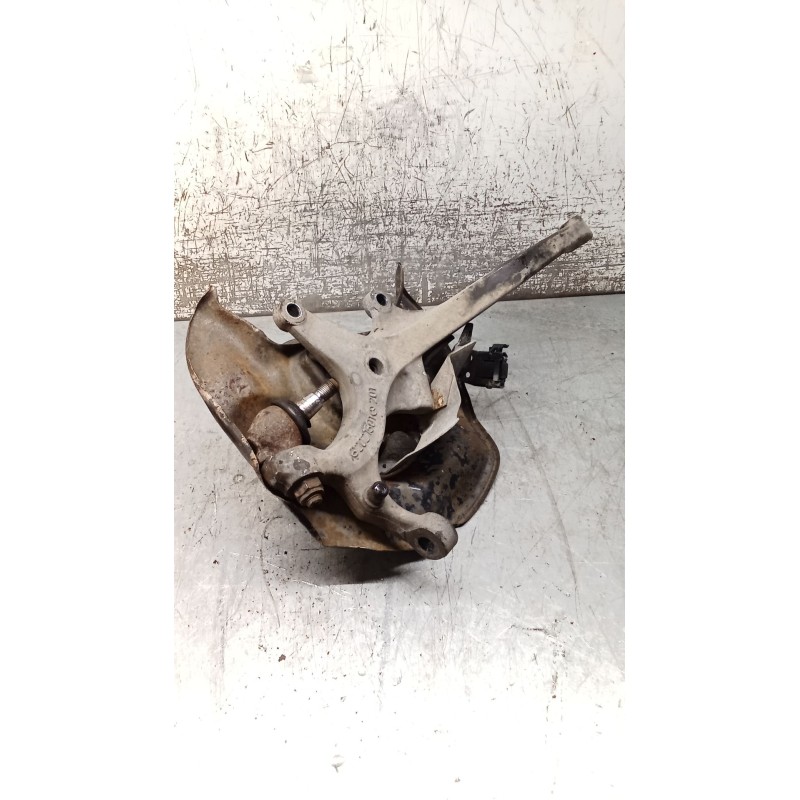 Recambio de mangueta delantera derecha para mercedes-benz clase c (w202) c 280 (202.028) referencia OEM IAM 2021501  93