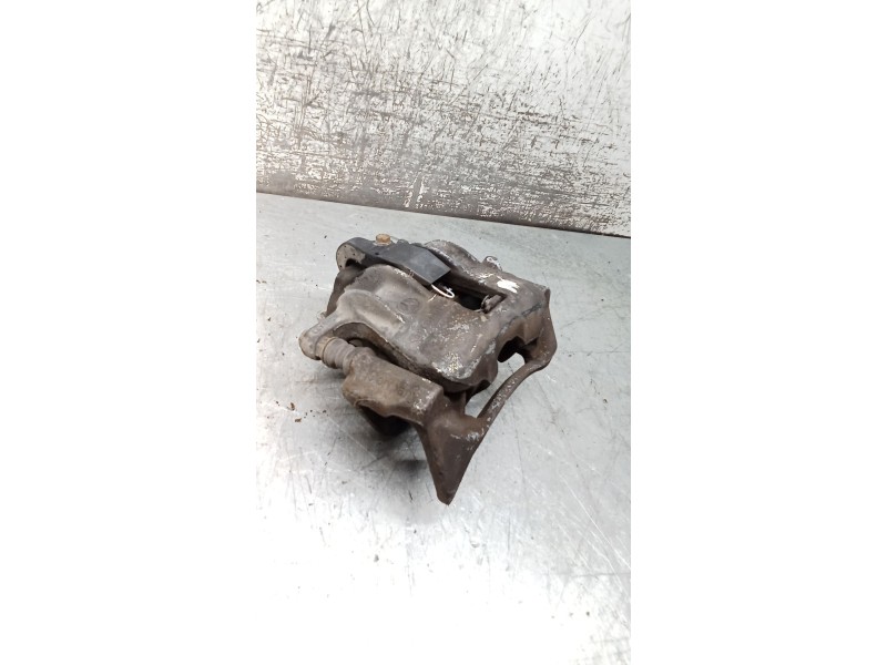 Recambio de pinza freno delantera izquierda para mercedes-benz clase c (w202) c 280 (202.028) referencia OEM IAM  LUCAS 93