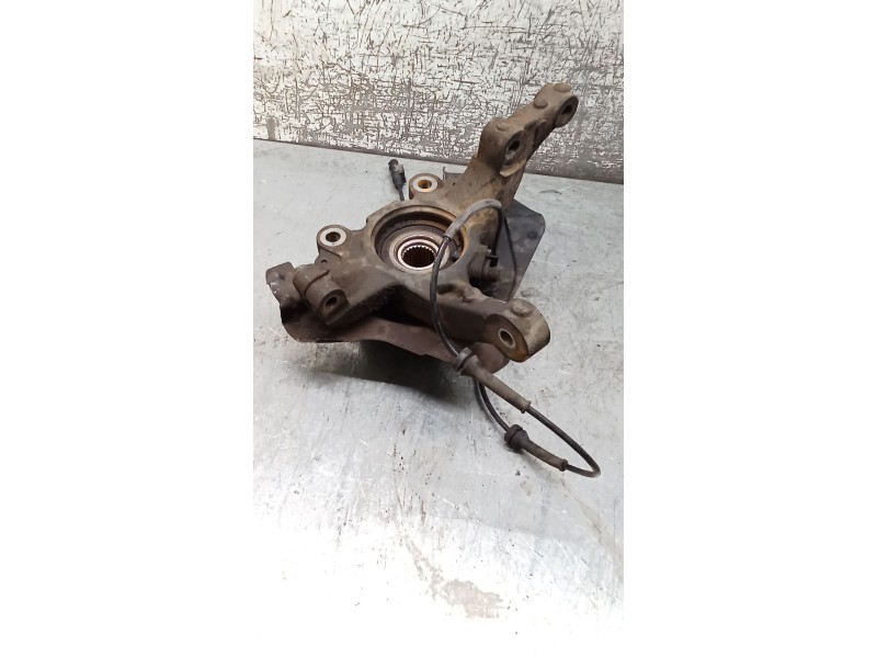Recambio de mangueta delantera derecha para fiat linea (323_, 110_) 1.3 d multijet (323axb11, 323axb1a) referencia OEM IAM   07