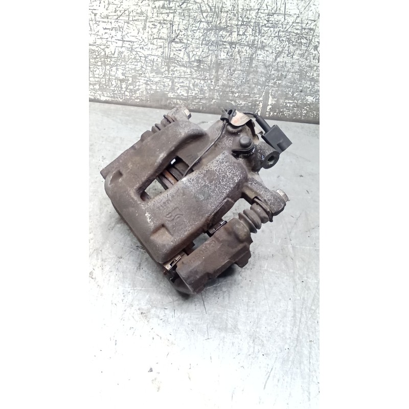 Recambio de pinza freno delantera izquierda para fiat linea (323_, 110_) 1.3 d multijet (323axb11, 323axb1a) referencia OEM IAM 