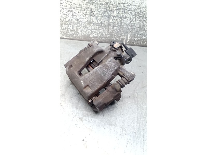 Recambio de pinza freno delantera izquierda para fiat linea (323_, 110_) 1.3 d multijet (323axb11, 323axb1a) referencia OEM IAM 