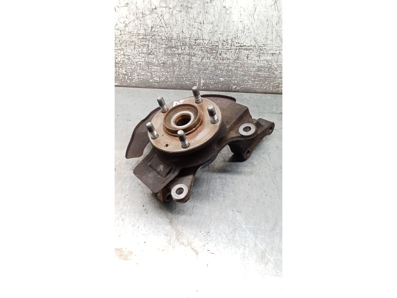 Recambio de mangueta delantera derecha para kia carnival ii (gq) 2.9 crdi referencia OEM IAM   01
