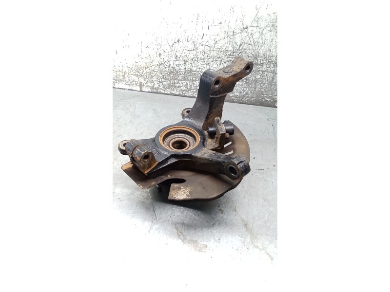 Recambio de mangueta delantera derecha para kia carnival ii (gq) 2.9 crdi referencia OEM IAM   01