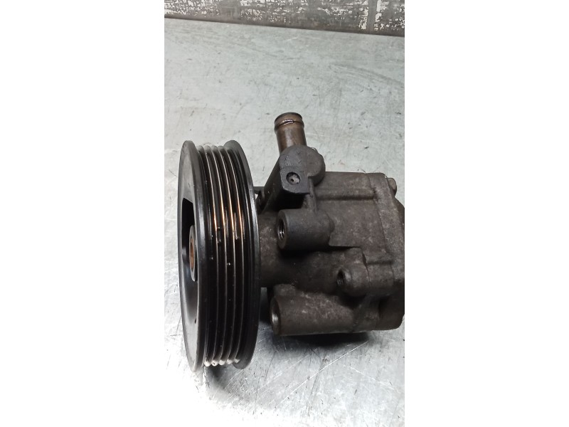 Recambio de bomba direccion para kia carnival ii (gq) 2.9 crdi referencia OEM IAM   01