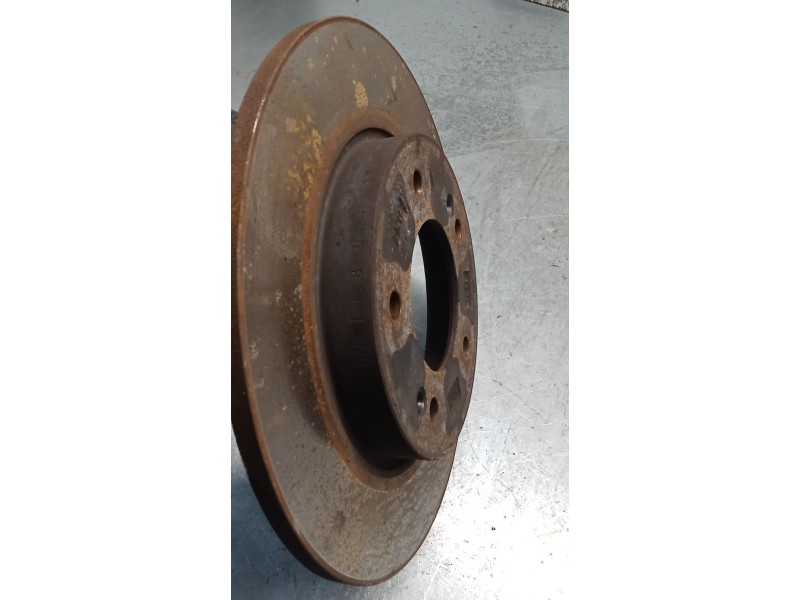 Recambio de disco freno trasero para kia ceed tourer (cd) 1.6 crdi 115 referencia OEM IAM   18