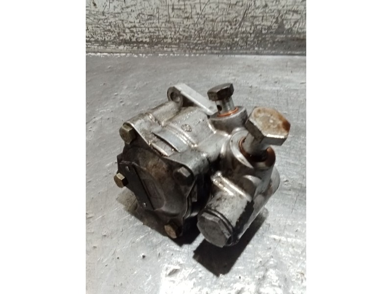 Recambio de bomba direccion para iveco daily iv caja/chasis 35c15 referencia OEM IAM   