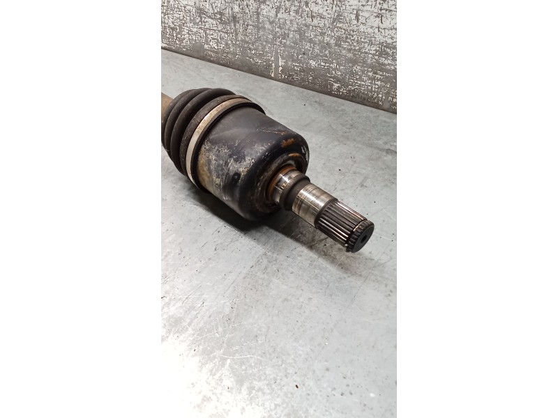 Recambio de transmision delantera izquierda para kia carnival ii (gq) 2.9 crdi referencia OEM IAM CNVJ3MT  01