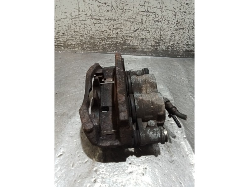 Recambio de pinza freno delantera izquierda para iveco daily iv caja/chasis 35c15 referencia OEM IAM   