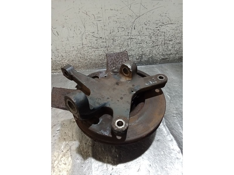 Recambio de mangueta delantera izquierda para iveco daily iv caja/chasis 35c15 referencia OEM IAM   