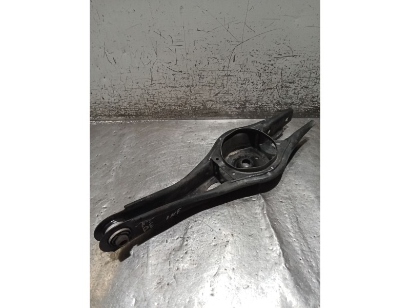 Recambio de brazo suspension inferior trasero derecho para kia ceed tourer (cd) 1.6 crdi 115 referencia OEM IAM   