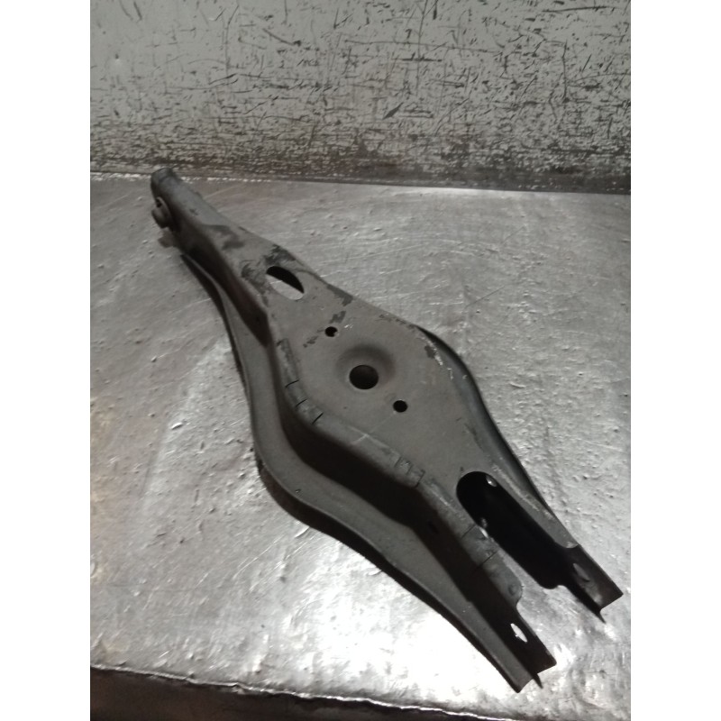 Recambio de brazo suspension inferior trasero derecho para kia ceed tourer (cd) 1.6 crdi 115 referencia OEM IAM   