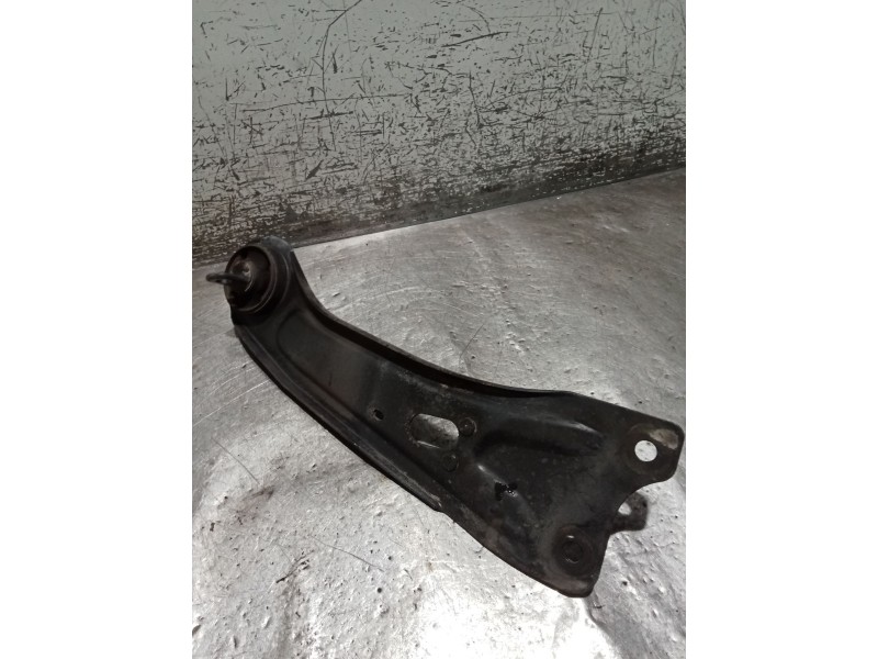 Recambio de brazo suspension inferior trasero izquierdo para kia ceed tourer (cd) 1.6 crdi 115 referencia OEM IAM   