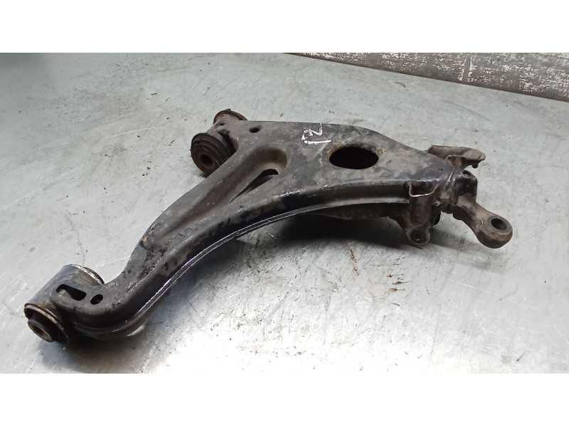Recambio de brazo suspension inferior delantero izquierdo para mercedes-benz clase c (w202) c 280 (202.028) referencia OEM IAM  