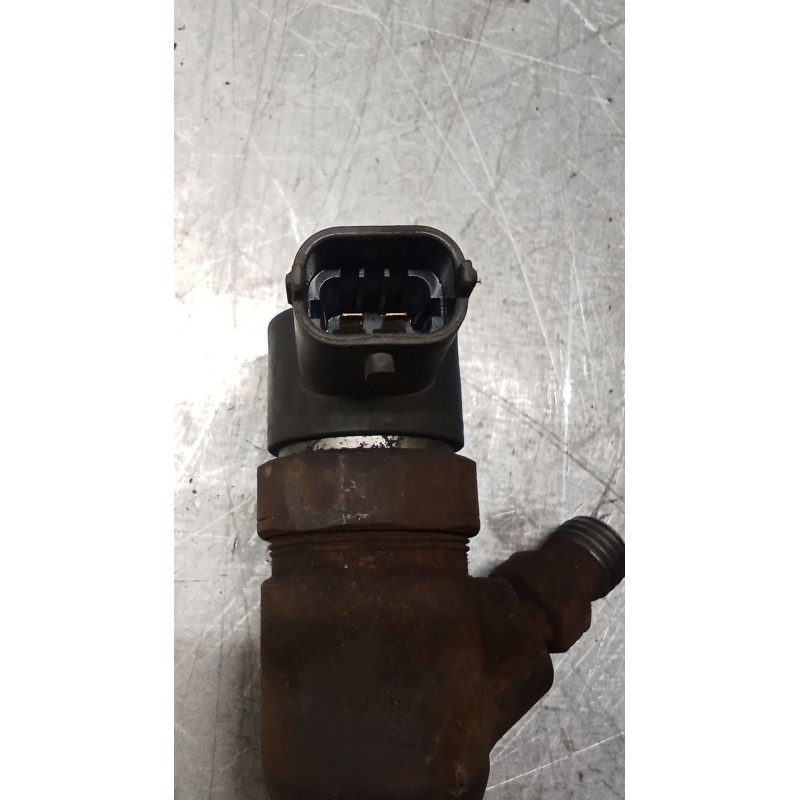 Recambio de inyector para fiat linea (323_, 110_) 1.3 d multijet (323axb11, 323axb1a) referencia OEM IAM 0445110183  BOSCH