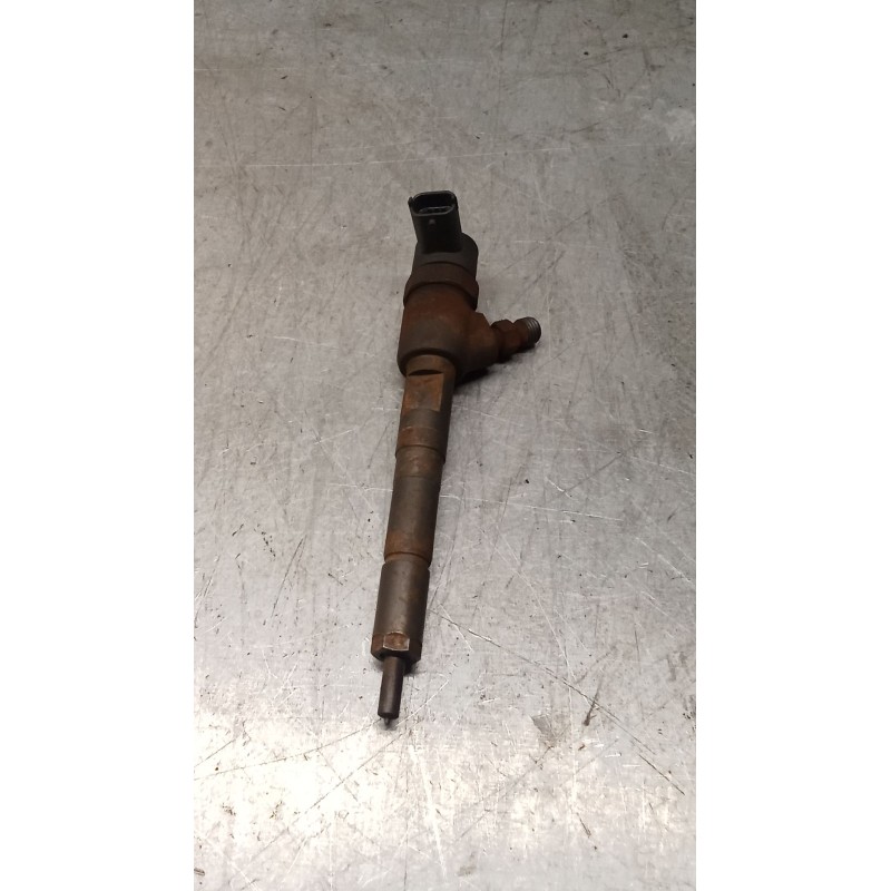 Recambio de inyector para fiat linea (323_, 110_) 1.3 d multijet (323axb11, 323axb1a) referencia OEM IAM 0445110183  BOSCH