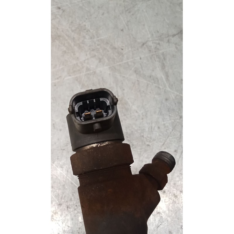 Recambio de inyector para fiat linea (323_, 110_) 1.3 d multijet (323axb11, 323axb1a) referencia OEM IAM 0445110183  BOSCH