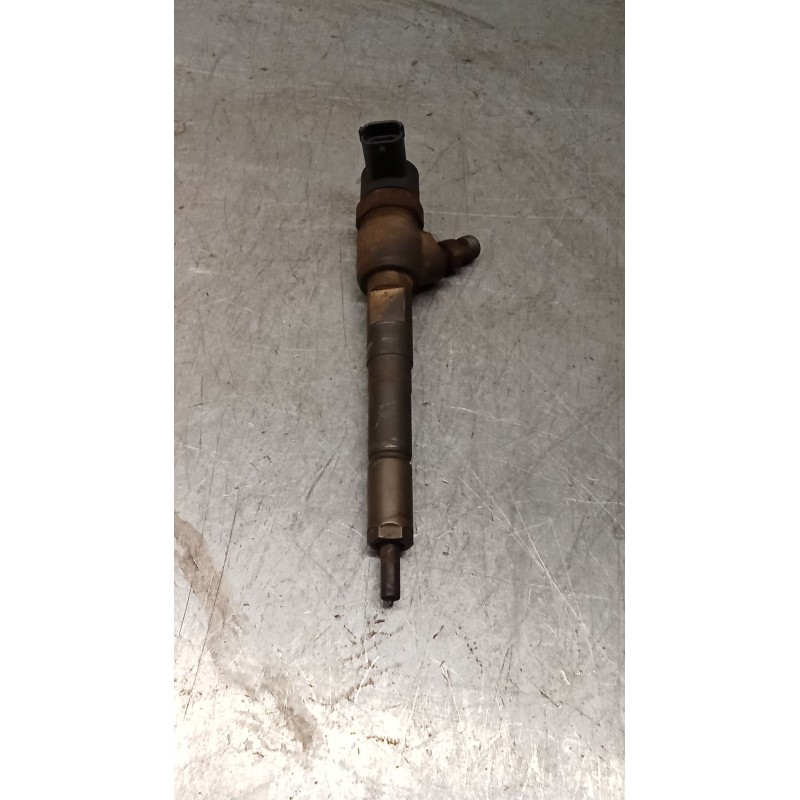 Recambio de inyector para fiat linea (323_, 110_) 1.3 d multijet (323axb11, 323axb1a) referencia OEM IAM 0445110183  BOSCH