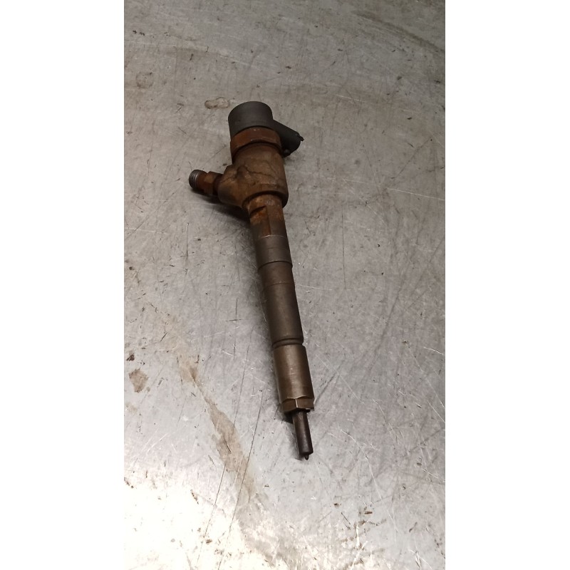 Recambio de inyector para fiat linea (323_, 110_) 1.3 d multijet (323axb11, 323axb1a) referencia OEM IAM 0445110183  BOSCH