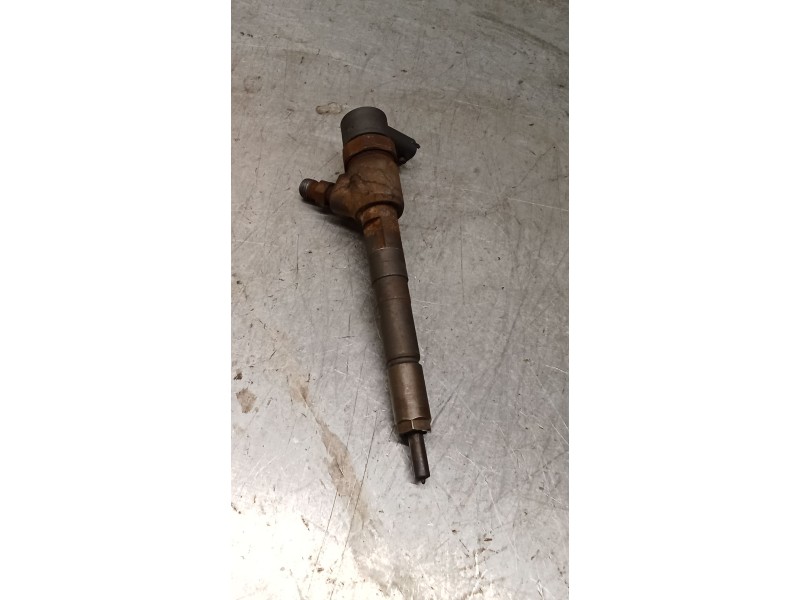 Recambio de inyector para fiat linea (323_, 110_) 1.3 d multijet (323axb11, 323axb1a) referencia OEM IAM 0445110183  BOSCH