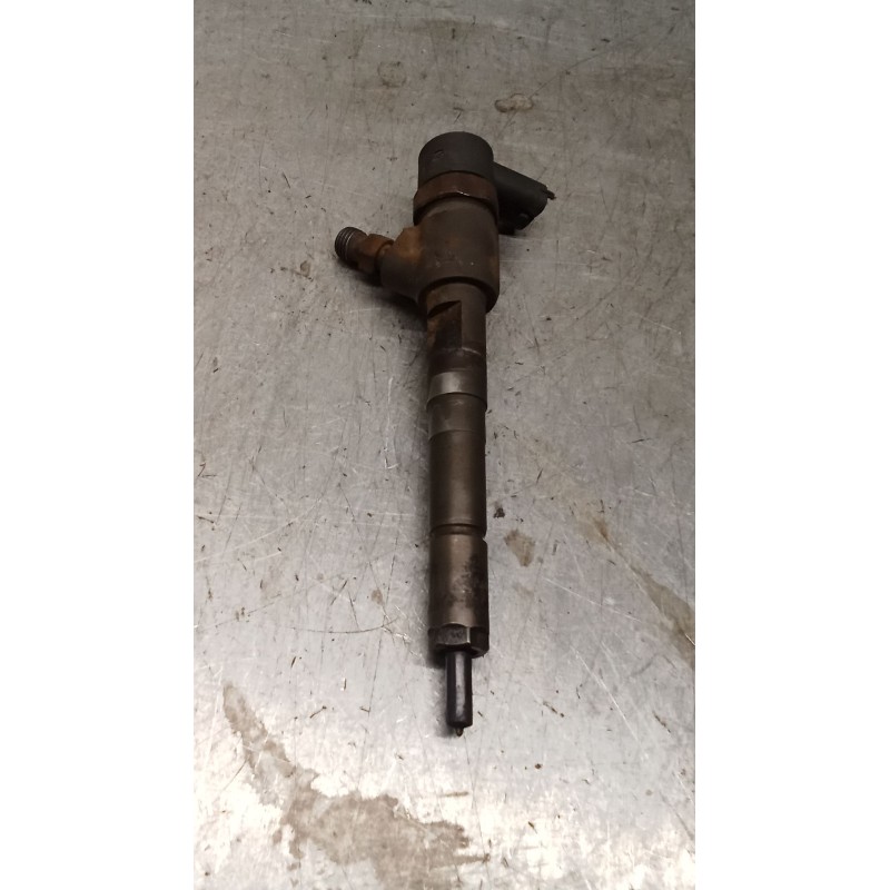 Recambio de inyector para fiat linea (323_, 110_) 1.3 d multijet (323axb11, 323axb1a) referencia OEM IAM 0445110183  BOSCH
