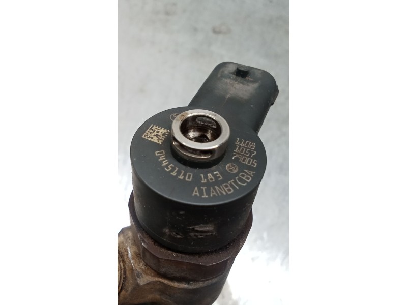 Recambio de inyector para fiat linea (323_, 110_) 1.3 d multijet (323axb11, 323axb1a) referencia OEM IAM 0445110183  BOSCH