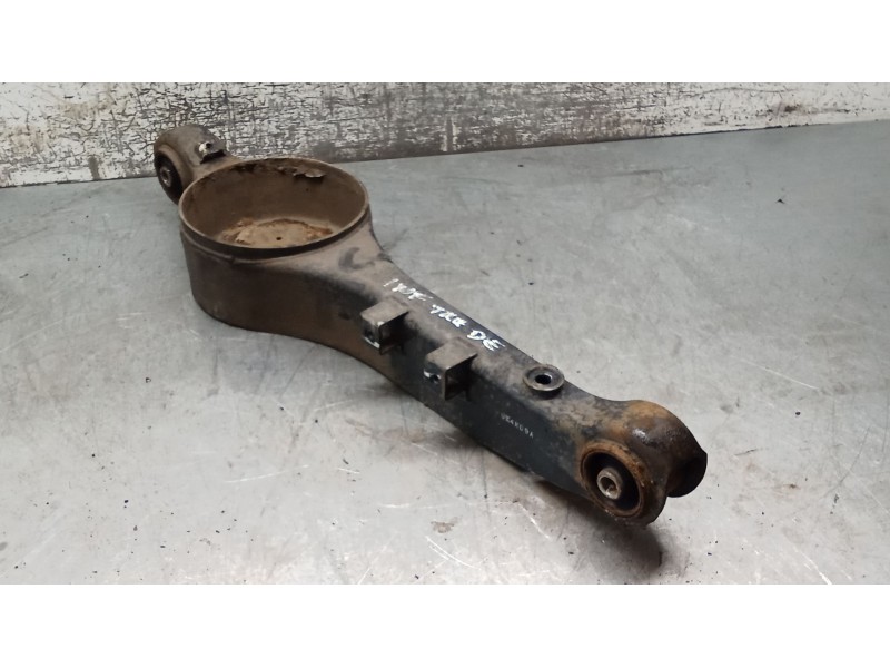 Recambio de brazo suspension inferior trasero derecho para kia carnival ii (gq) 2.9 crdi referencia OEM IAM   01