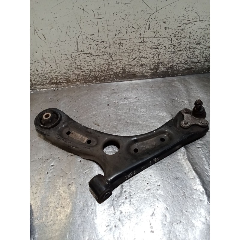Recambio de brazo suspension inferior delantero izquierdo para kia ceed tourer (cd) 1.6 crdi 115 referencia OEM IAM   