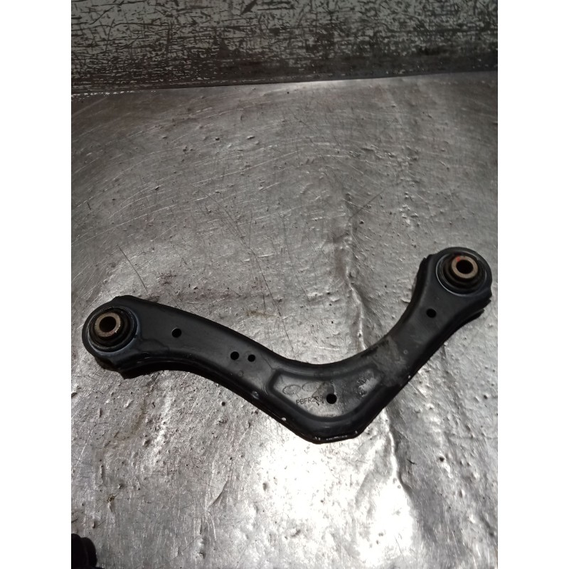 Recambio de brazo suspension superior trasero izquierdo para kia ceed tourer (cd) 1.6 crdi 115 referencia OEM IAM   