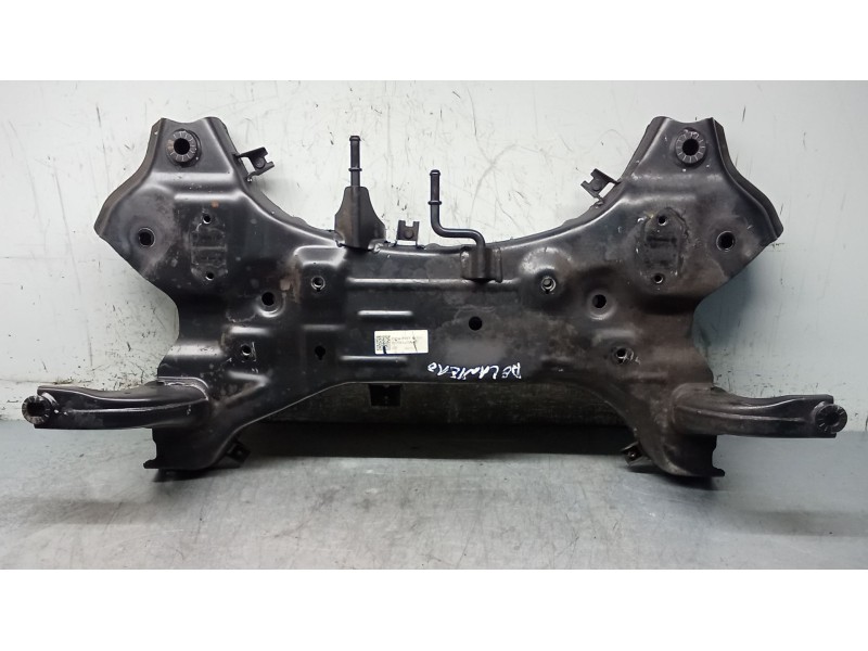Recambio de puente delantero para kia ceed tourer (cd) 1.6 crdi 115 referencia OEM IAM 62401J7AA0 CUNA 18