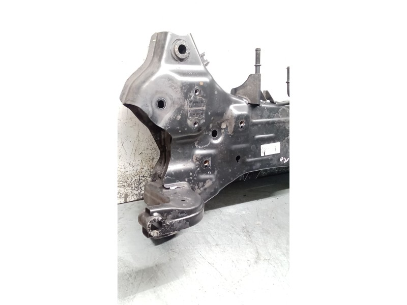 Recambio de puente delantero para kia ceed tourer (cd) 1.6 crdi 115 referencia OEM IAM 62401J7AA0 CUNA 18