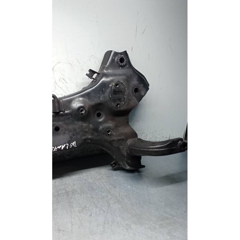 Recambio de puente delantero para kia ceed tourer (cd) 1.6 crdi 115 referencia OEM IAM 62401J7AA0 CUNA 18
