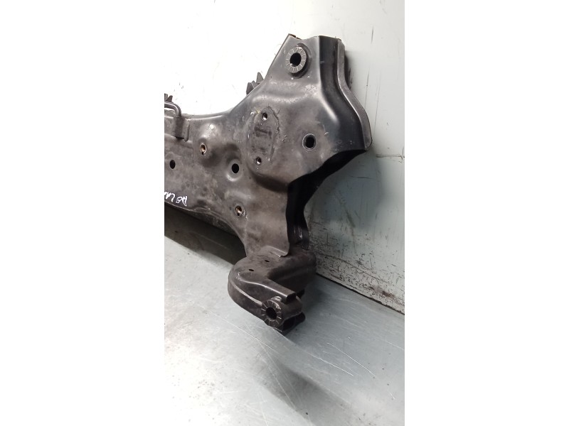Recambio de puente delantero para kia ceed tourer (cd) 1.6 crdi 115 referencia OEM IAM 62401J7AA0 CUNA 18