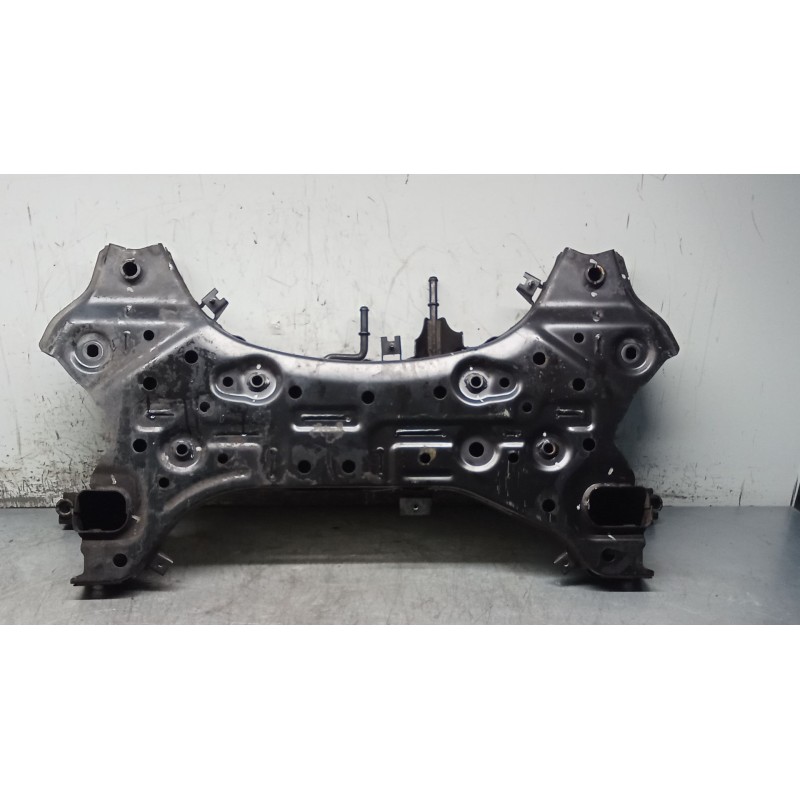 Recambio de puente delantero para kia ceed tourer (cd) 1.6 crdi 115 referencia OEM IAM 62401J7AA0 CUNA 18