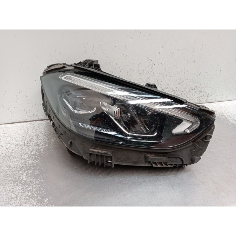 Recambio de faro derecho para mercedes-benz clase c (w206) c 200 d (206.003) referencia OEM IAM A2069067203 A2239006230. A223902