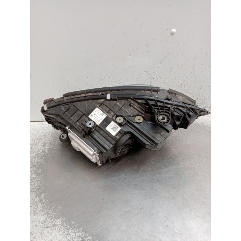 Recambio de faro derecho para mercedes-benz clase c (w206) c 200 d (206.003) referencia OEM IAM A2069067203 A2239006230. A223902