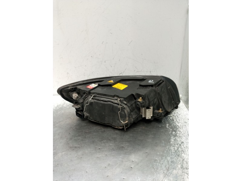 Recambio de faro izquierdo para volvo v50 (545) 2.0 d referencia OEM IAM 0301198273 30698889 XENON 2004