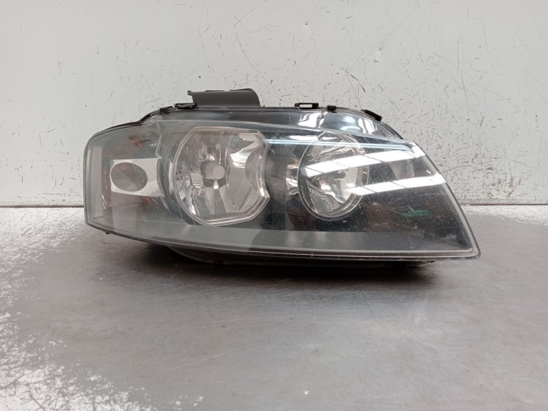 Recambio de faro derecho para audi a3 (8p1) 2.0 tdi 16v referencia OEM IAM 0301206202 8P0941004K 