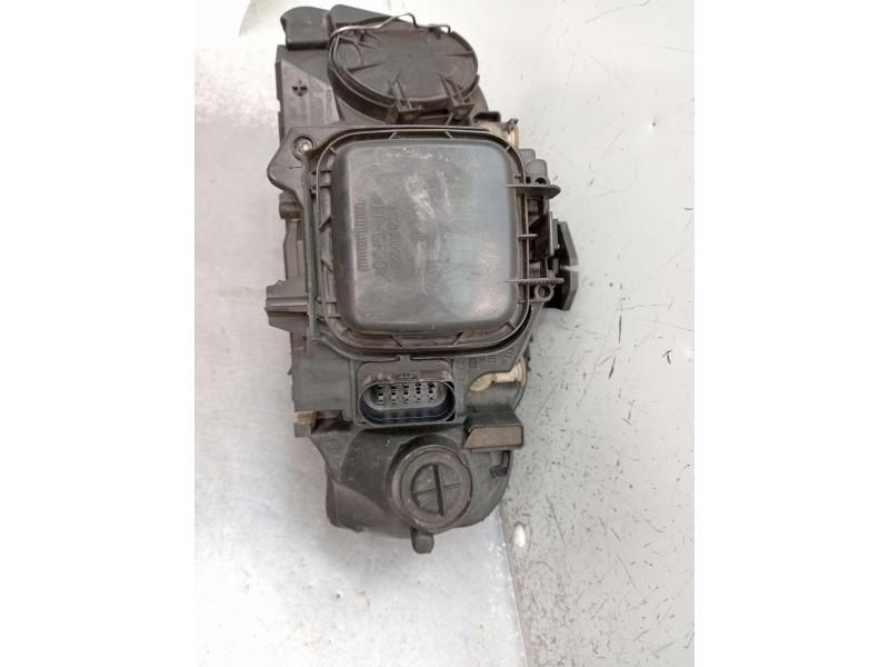 Recambio de faro derecho para audi a3 (8p1) 2.0 tdi 16v referencia OEM IAM 0301206202 8P0941004K 