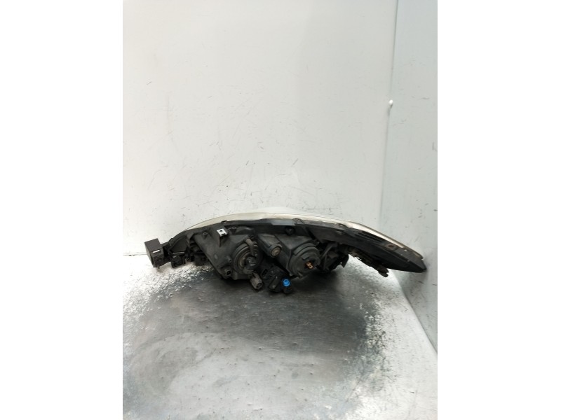 Recambio de faro izquierdo para mazda 5 (cr) 2.0 cd (cr19) referencia OEM IAM   2005
