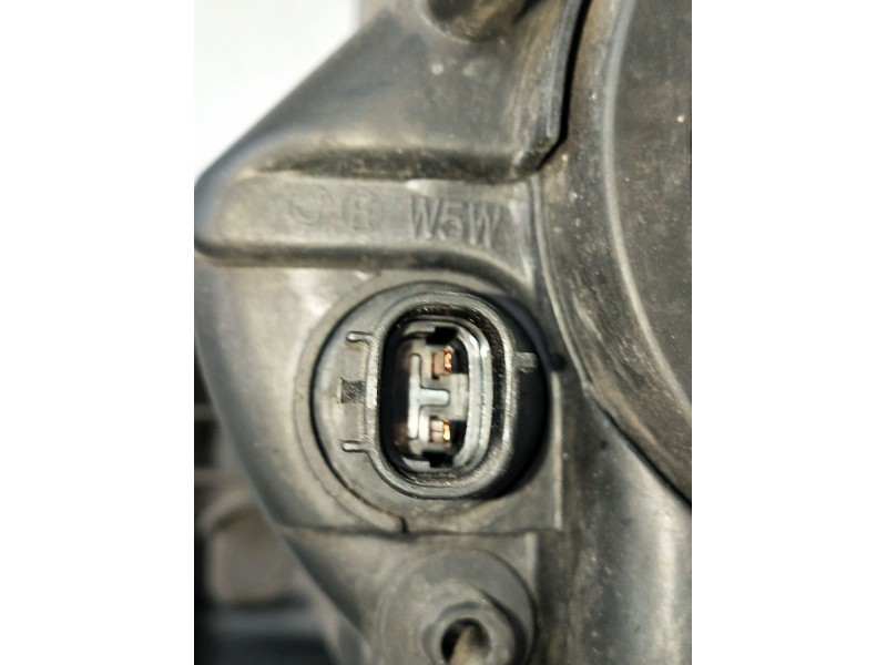 Recambio de faro izquierdo para mazda 5 (cr) 2.0 cd (cr19) referencia OEM IAM   2005